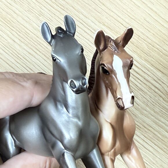 Breyer Foal Figurines Lot of 2 #62033 Liver Chestnut and Prancing Gray Foal Play - Picture 6 of 11
